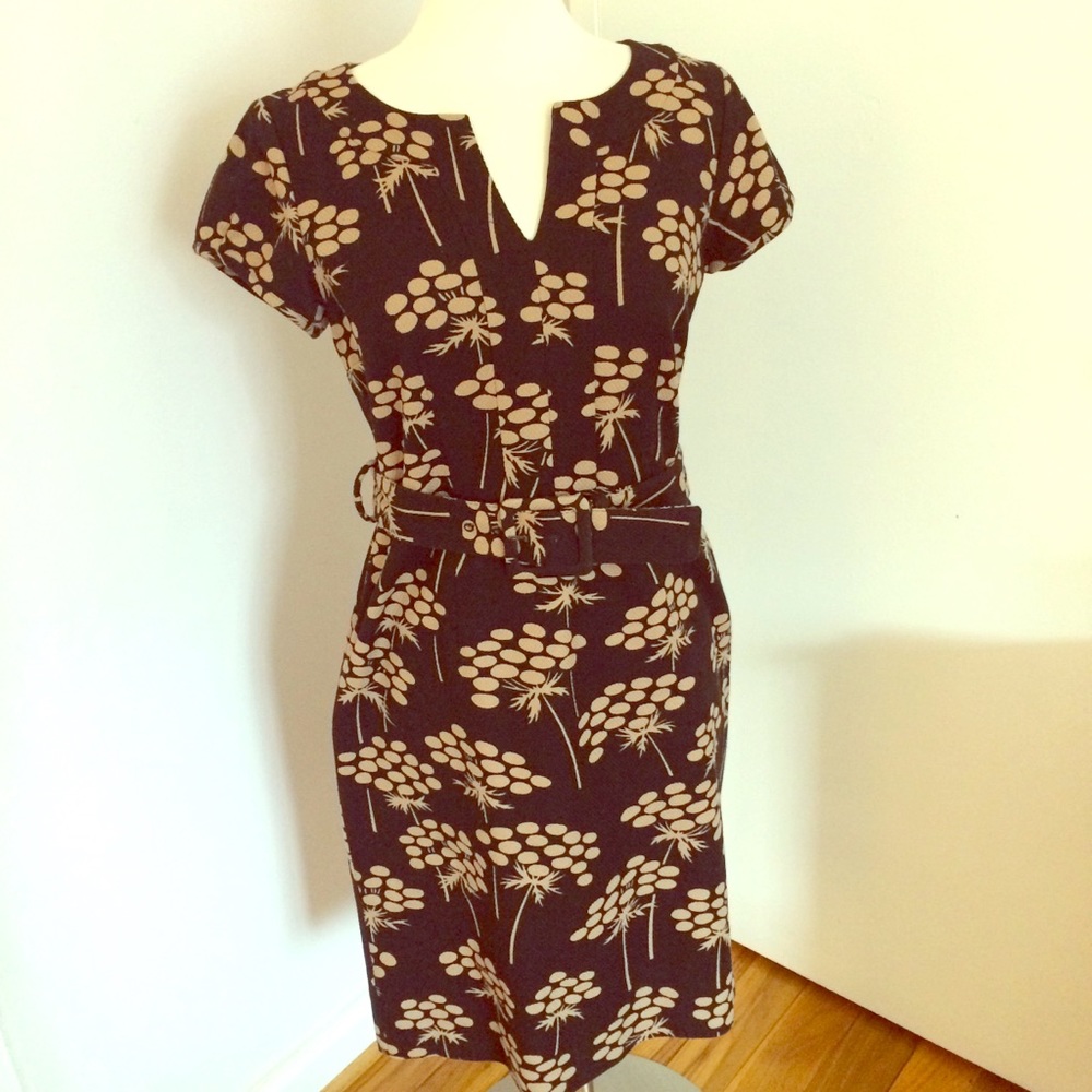 Pretty belted Boden dress